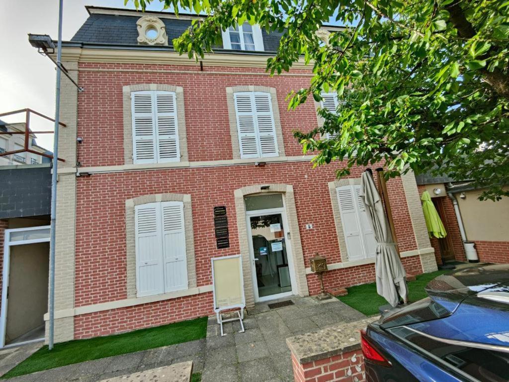 Appartement En Residence Gisors Bagian luar foto